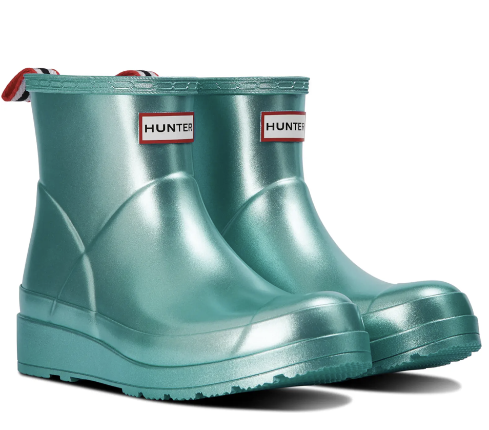 Shoes to Wear in the Rain Besides Rain Boots: Stylish and Functional Options