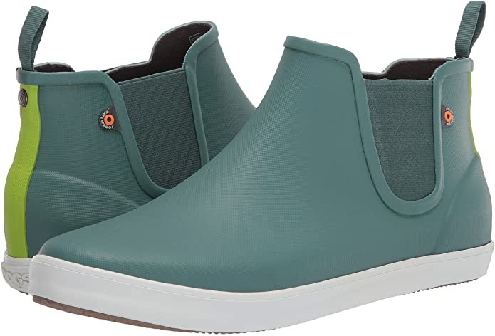 Best sneakers for best sale the rain