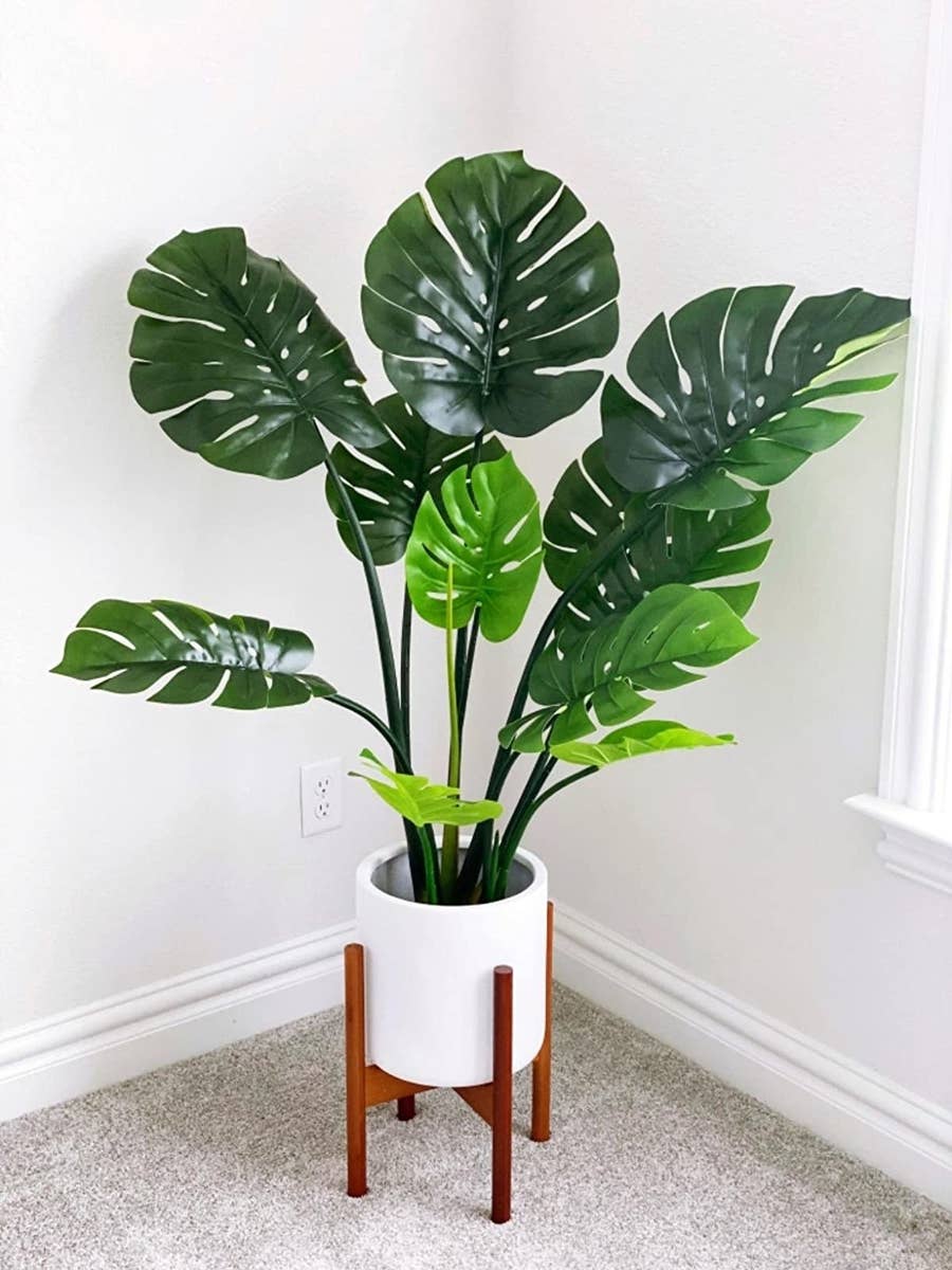Popular Silk Artificial Hanging Monstera Plant Faux Vines Hanging Vines -  China Hanging Plant and Artificial Plant price