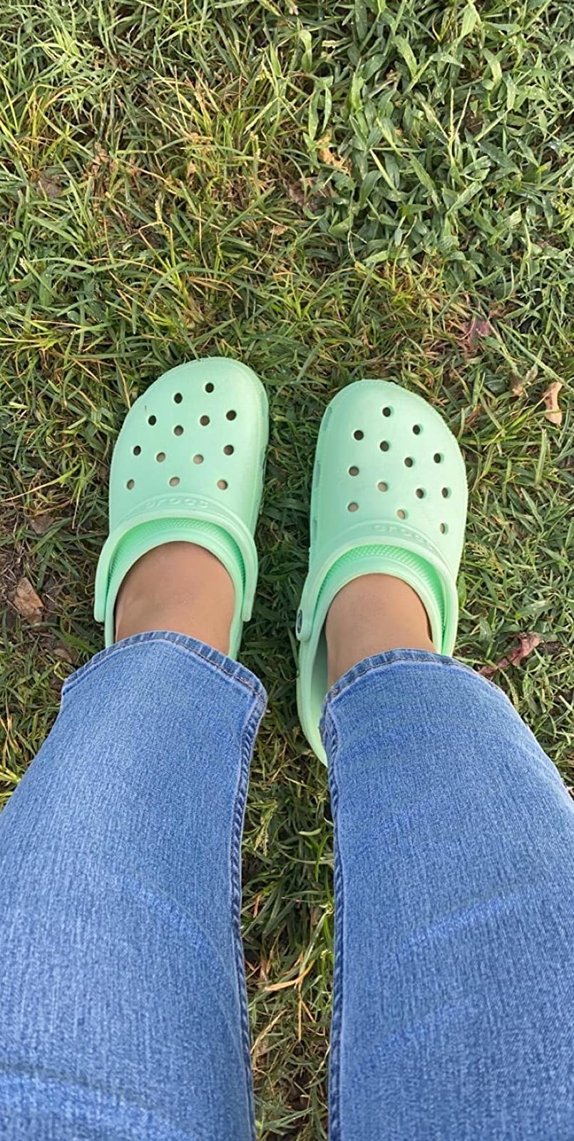 Seafoam green online crocs