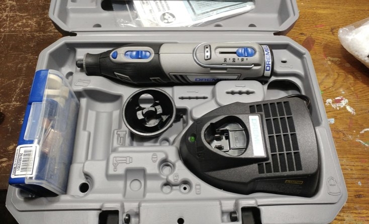 Dremel 8220 case layout hot sale