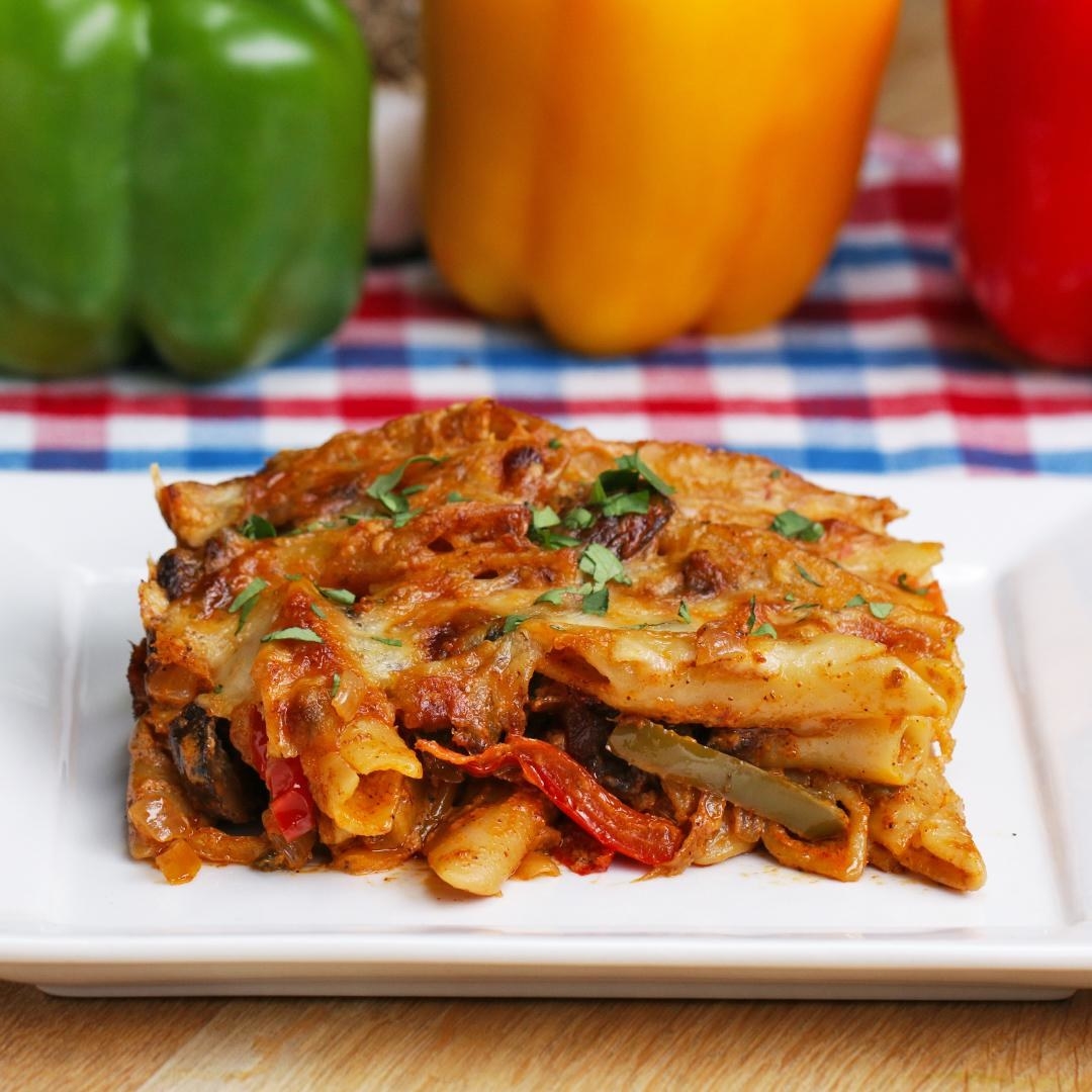 Fajita pasta bake with vegetables.