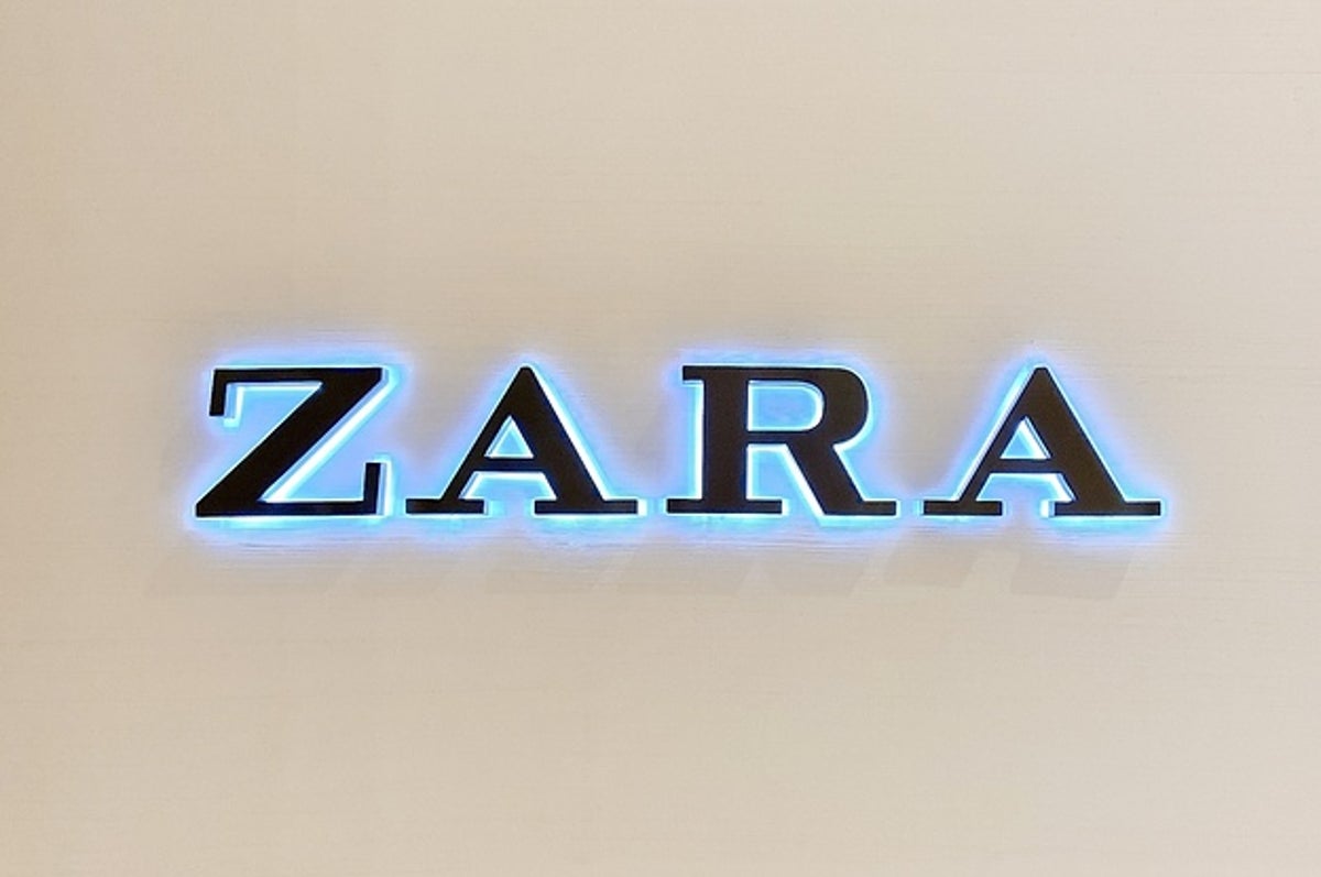履くだけでオシャレにみえる Zaraの 本革フラットシューズ が天才的な可愛さです