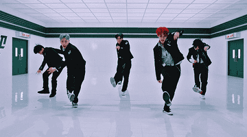 ONF dances to their single &quot;Ugly Dance&quot;