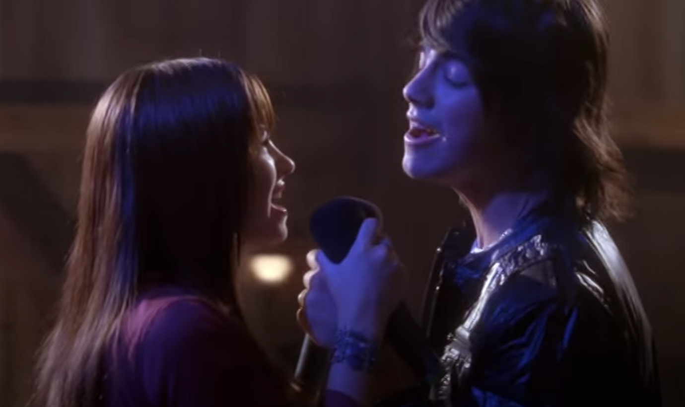 Mitchie and Shane singing together