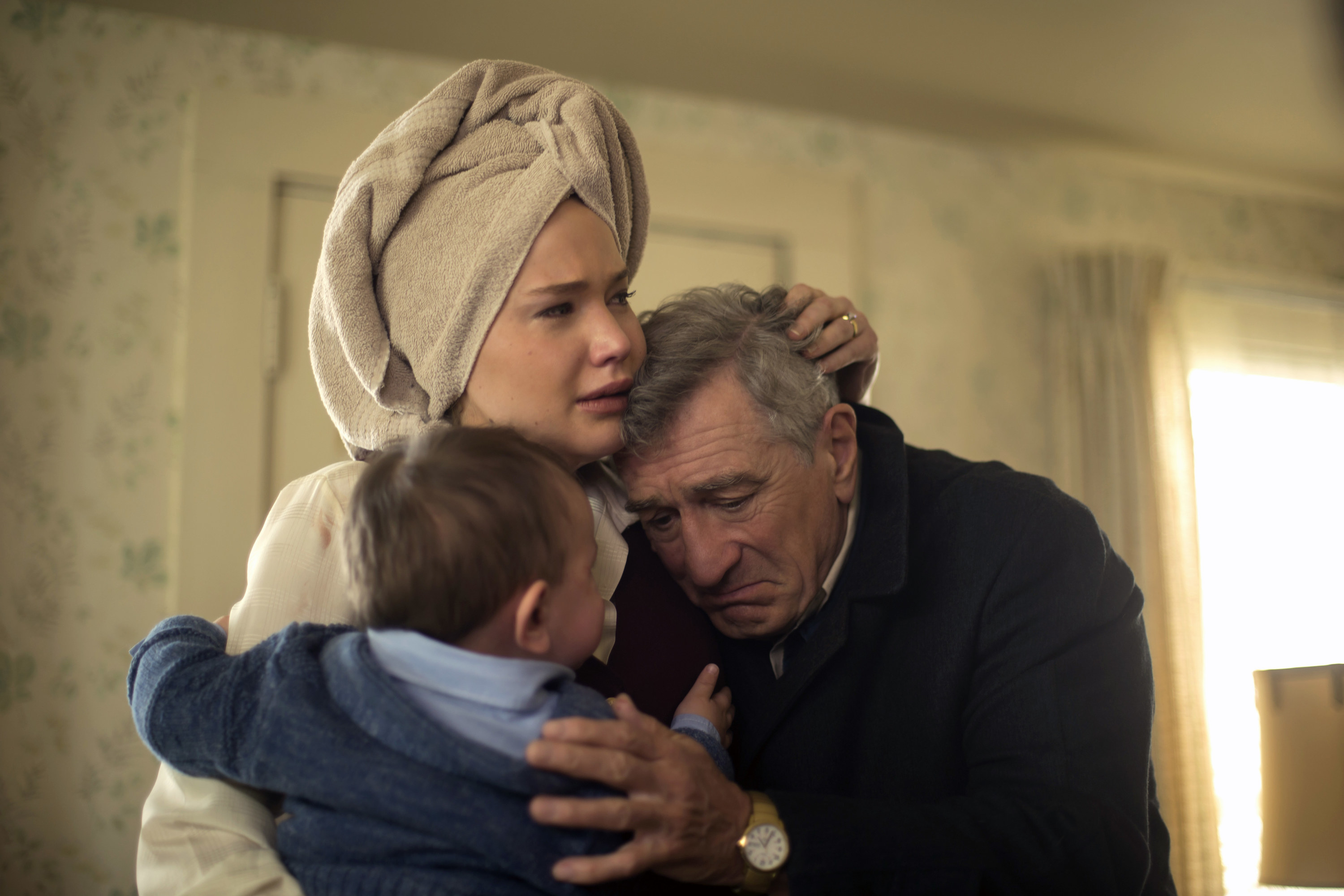Jennifer Lawrence cries while hugging Robert De Niro and her baby 
