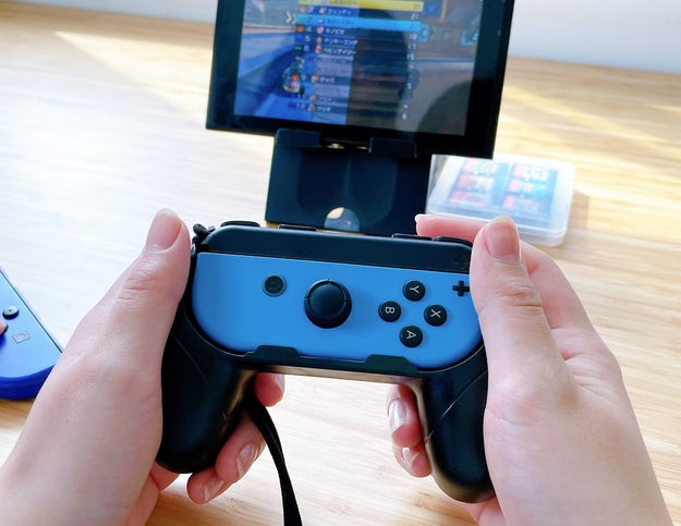 Switchを買った人に伝えたい セリアの 110円グッズ で2人プレイが快適になります Buzzfeed Japan Goo ニュース
