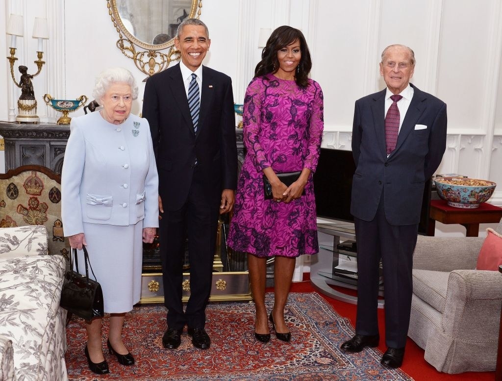 The queen, the Obamas, and Prince Philip pose for the cameras