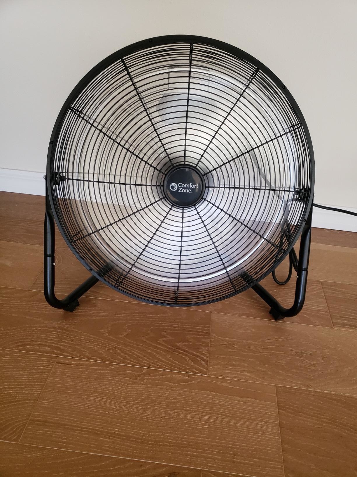 reviewer image of the comfort zone high velocity fan turned on high