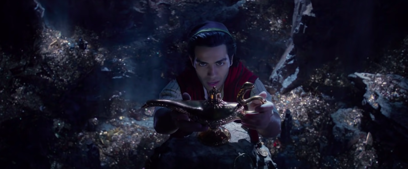 Aladdin touching the genie lamp in the &quot;Aladdin&quot; remake