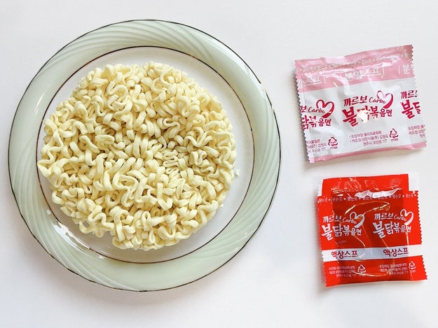 マニアしか知らない ガチ勢おすすめの ドンキで買える韓国ラーメン 4選