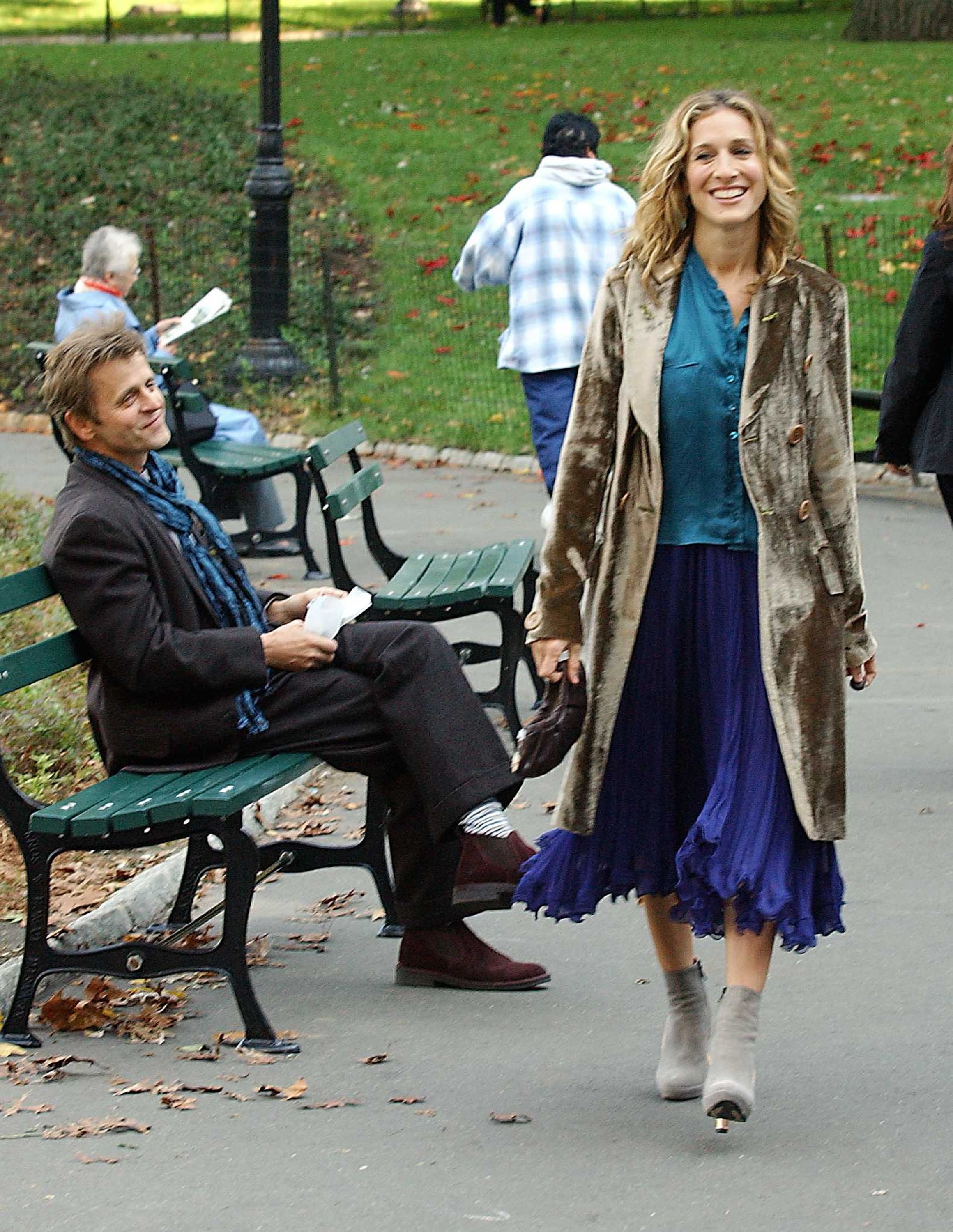 Carrie Bradshaw's Most Iconic Outfits