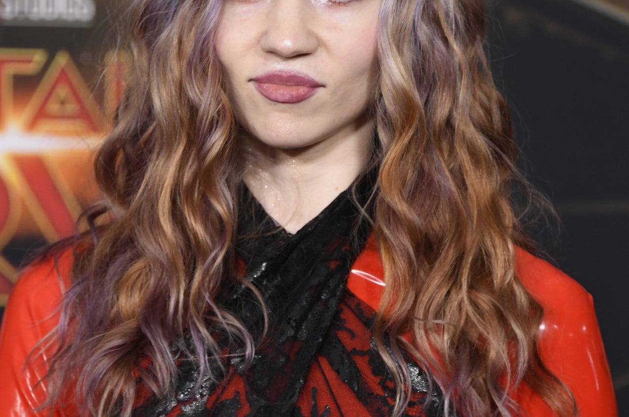Grimes Was Hospitalized For A Panic Attack After "SNL"