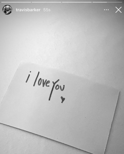 a note that says "i love you"