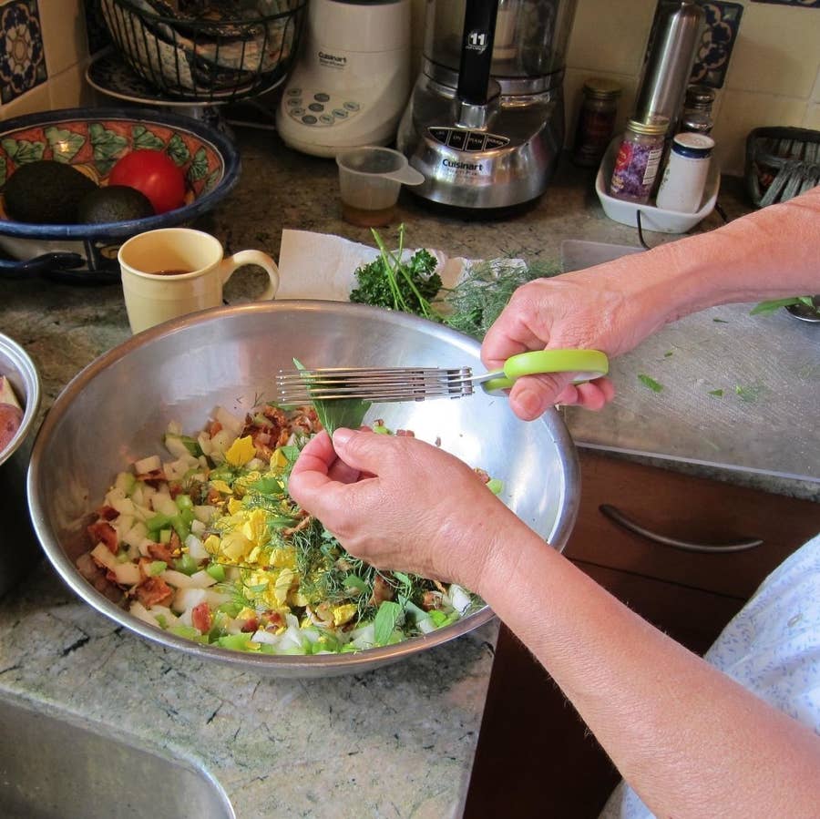 31 Helpful Kitchen Tools For Going Vegan Or Vegetarian