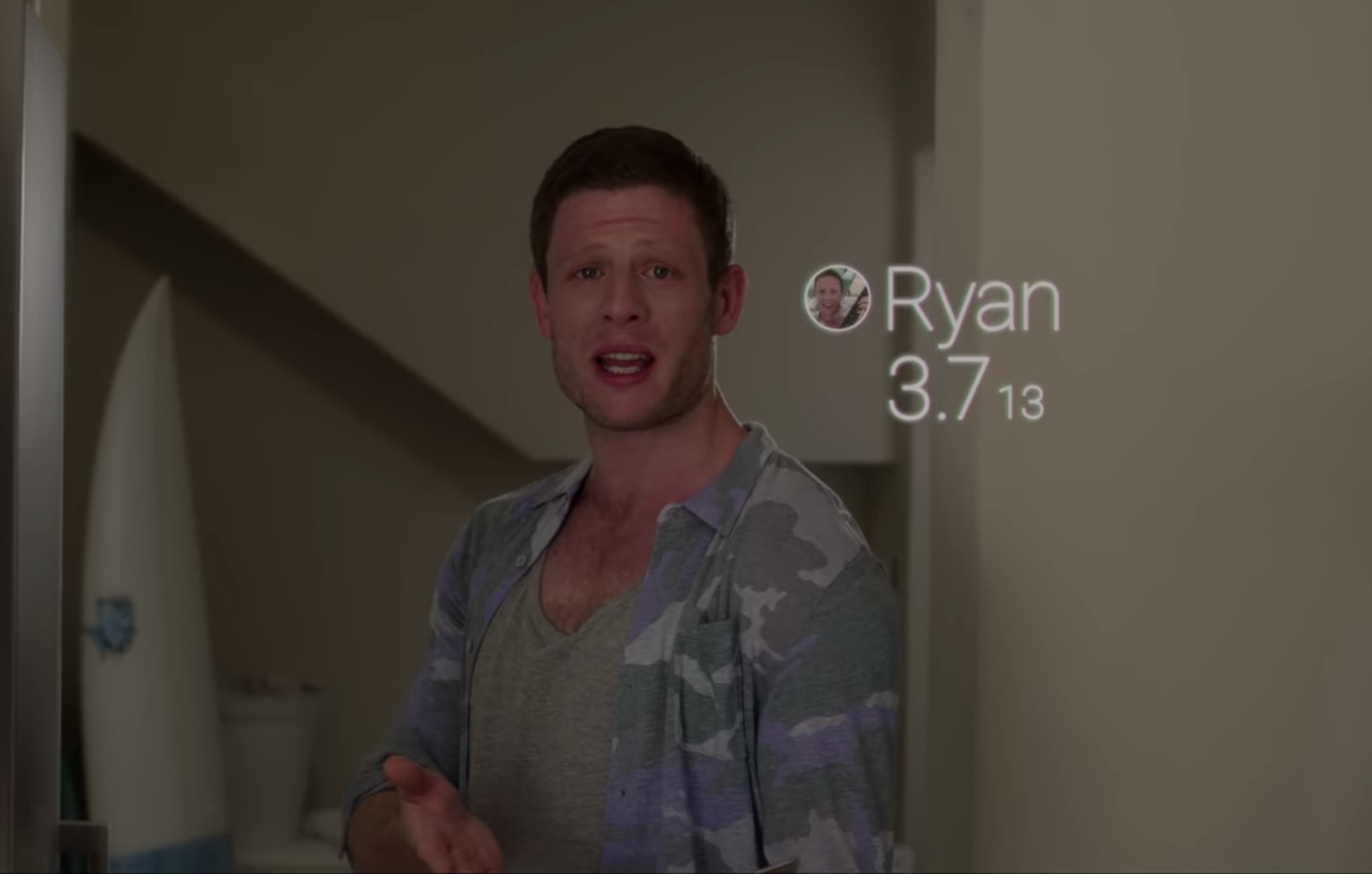 Ryan in &quot;Black Mirror&quot; with his ranking on screen: a &quot;3.713&quot;