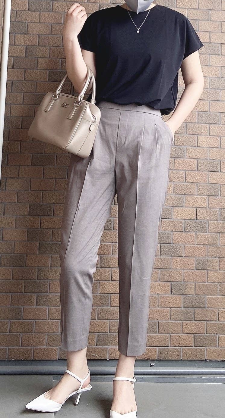 これが1500円って破格すぎません ユニクロの 高見えトップス オンオフ使えてめっちゃ優秀なんです