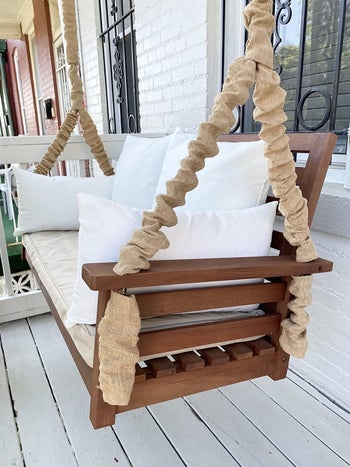 up close shot of the same reviewer's swing