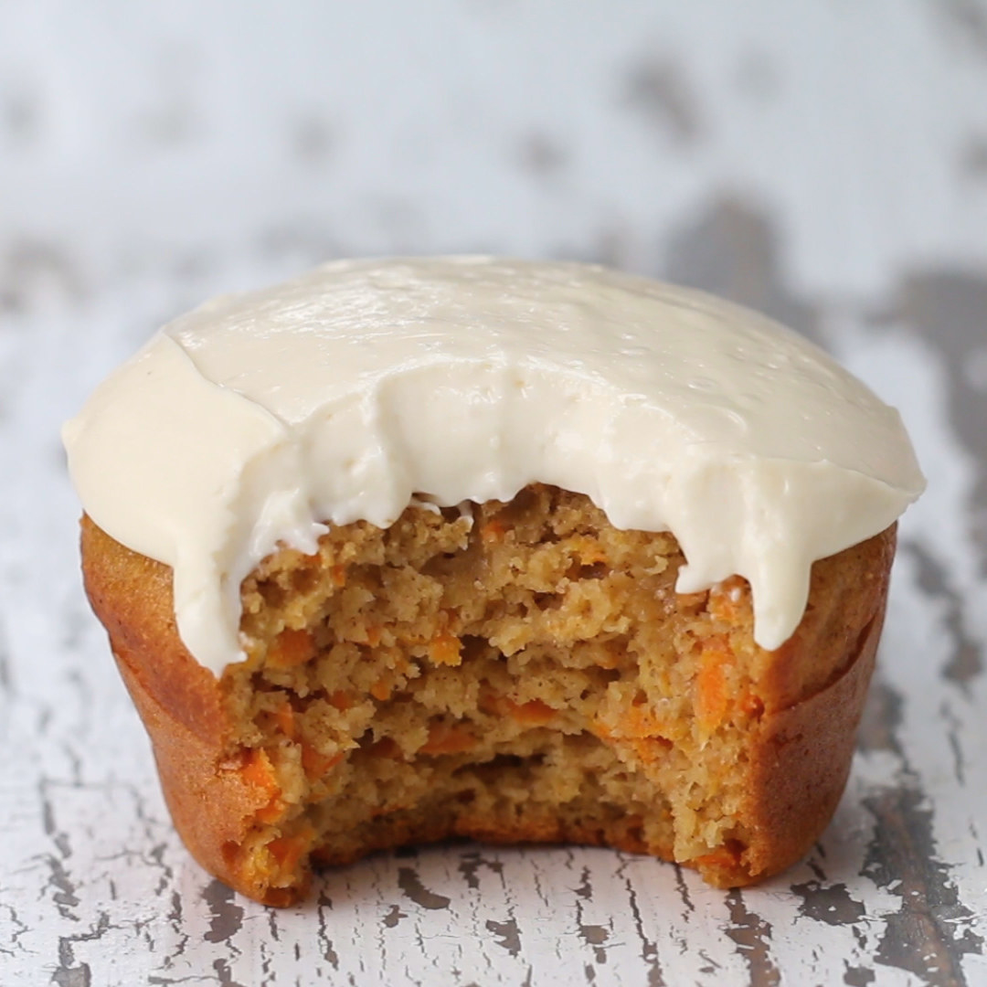 Healthy Carrot Cake Muffins 