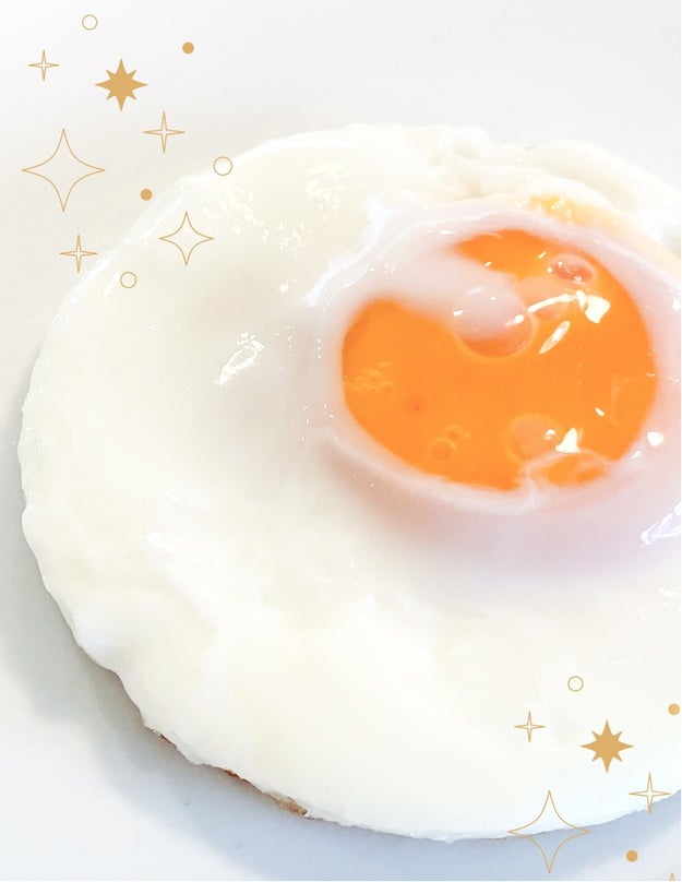 これ ほんとに私が作ったの ダイソーの 目玉焼きメーカー で朝食がホテルみたいになった Buzzfeed Japan 朝ごはんによくたべる目玉焼き もっと上手 ｄメニューニュース Nttドコモ
