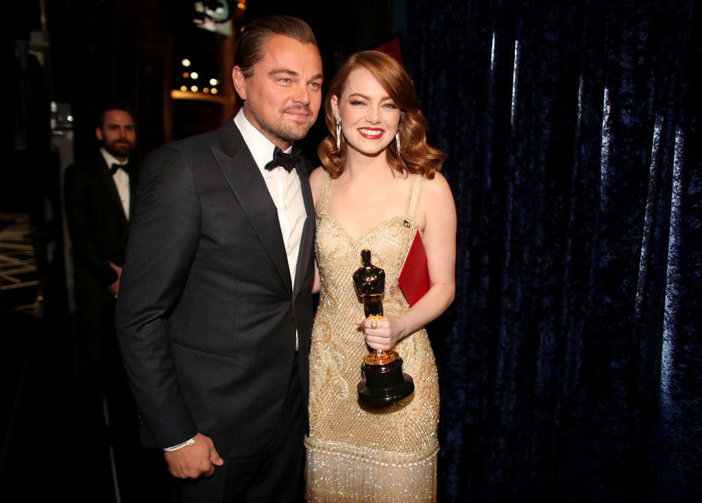 Leonardo DiCaprio and Emma Stone posing together at the 2017 Oscars