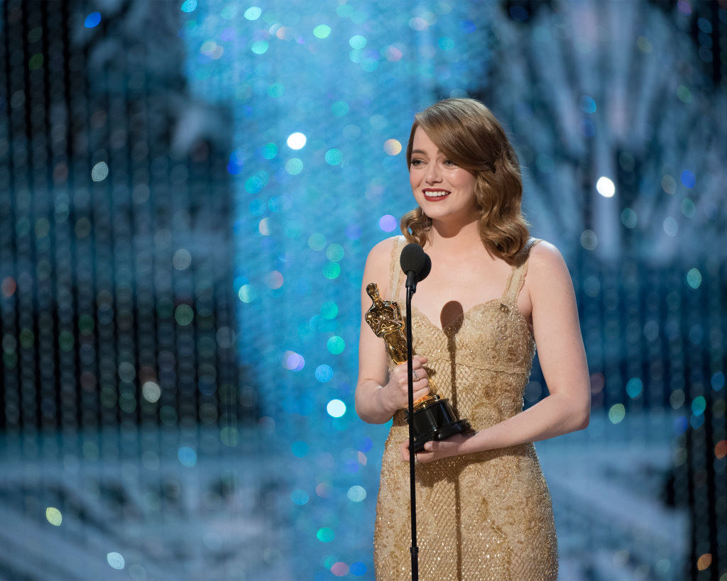 Emma Stone giving her acceptance speech at the 2017 Oscars