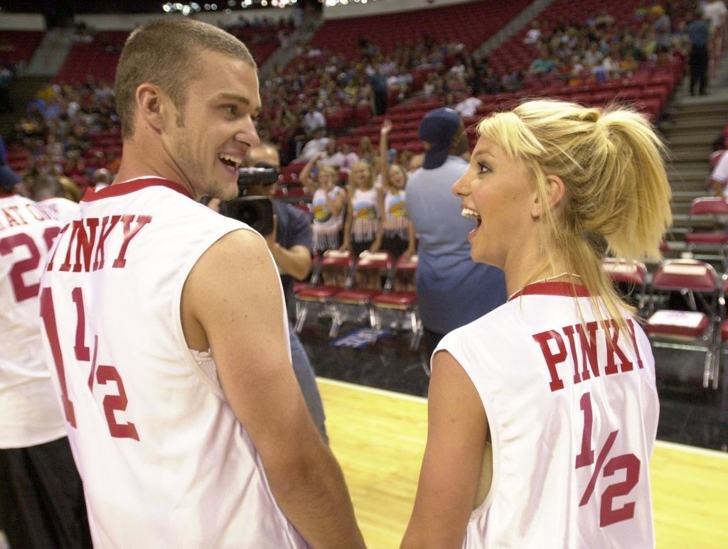 brit and justin in pinky and stinky jerseys