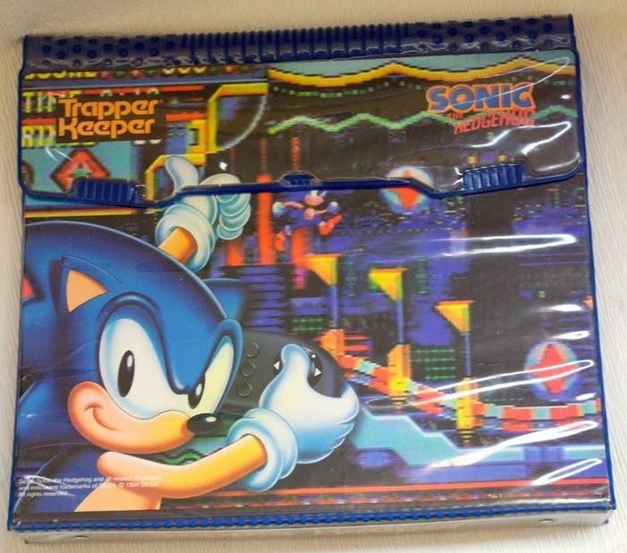 A 90s Trapper Keeper with Sonic the Hedgehog on it