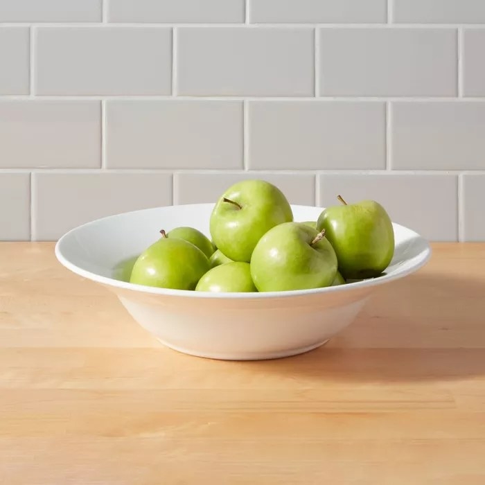The white serving bowl