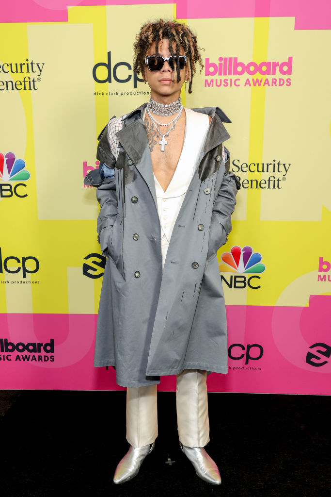 Iann Dior poses backstage for the 2021 Billboard Music Awards