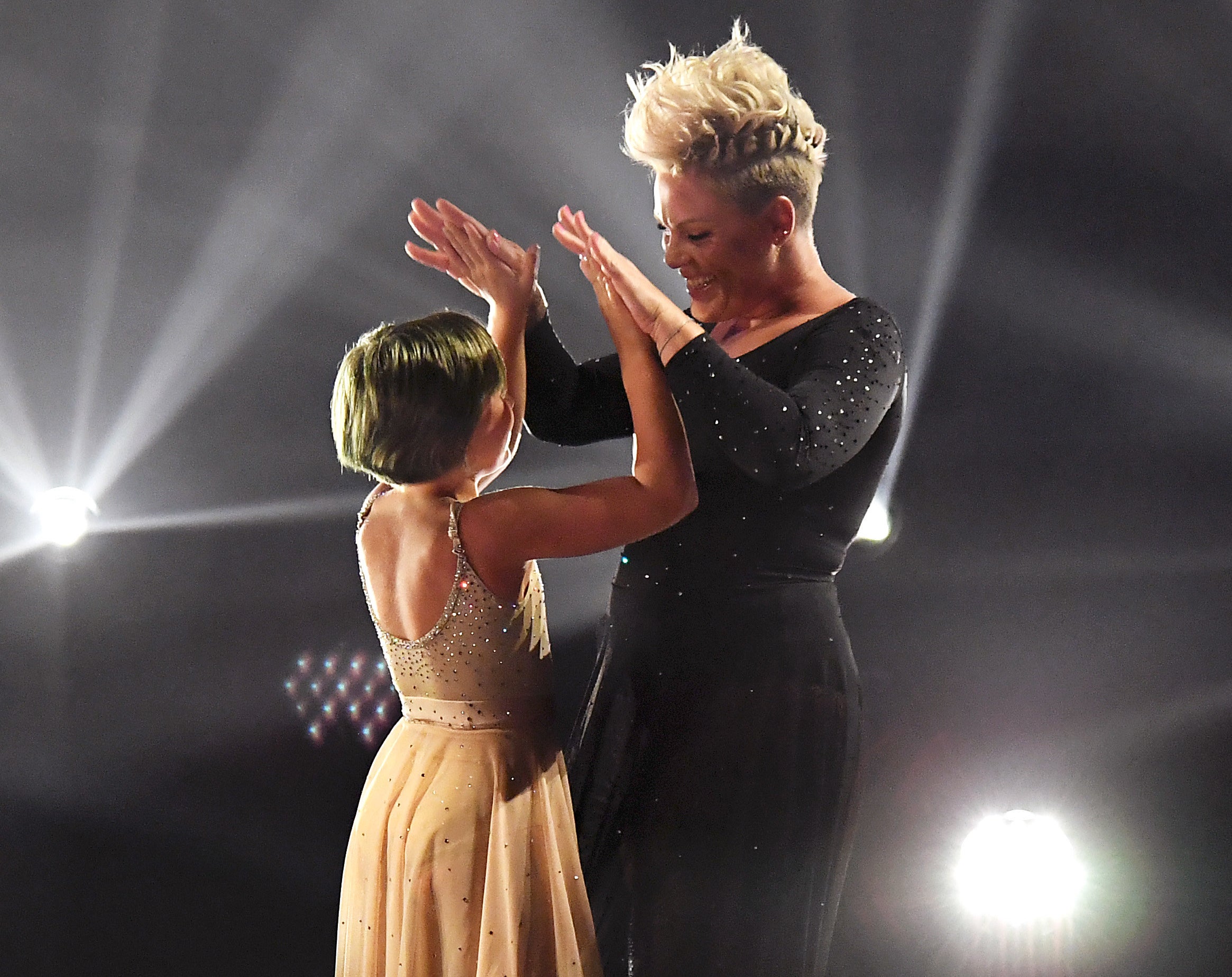 Pink gives Willow a high five