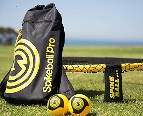 The spikeball balls, net, and carrying bag