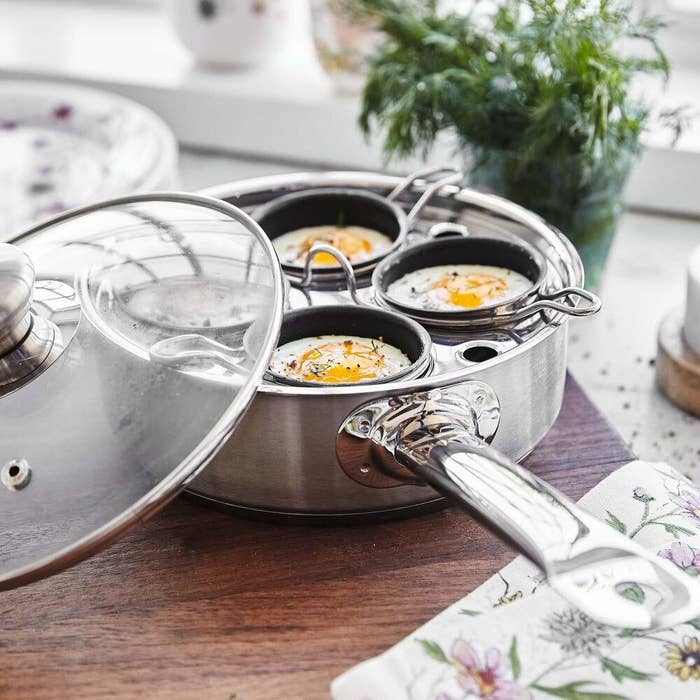 the stainless steel egg poaching pan 