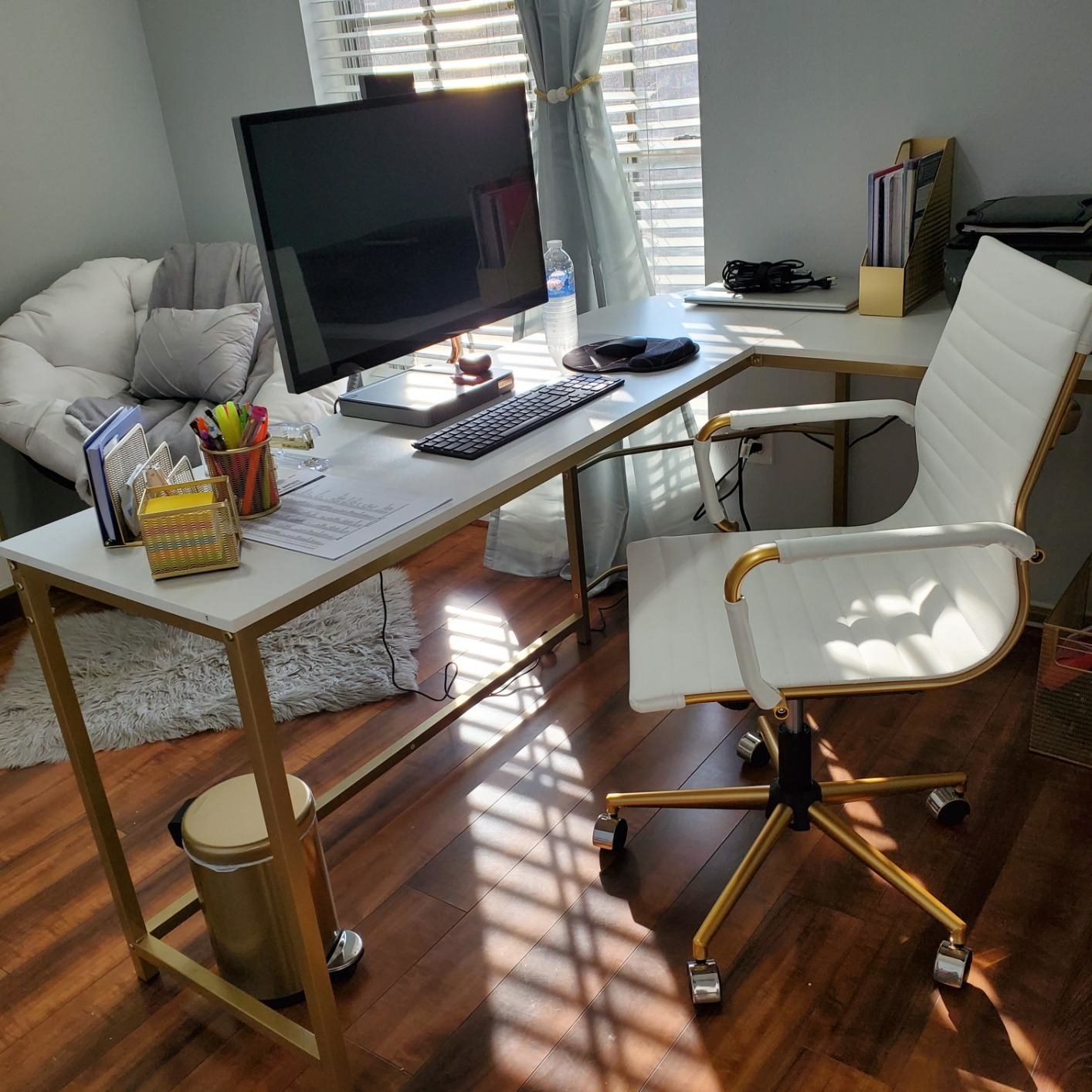 The white and gold chair in an office