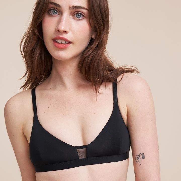 Can Sports Bra Be Too Tight For Implants? – solowomen