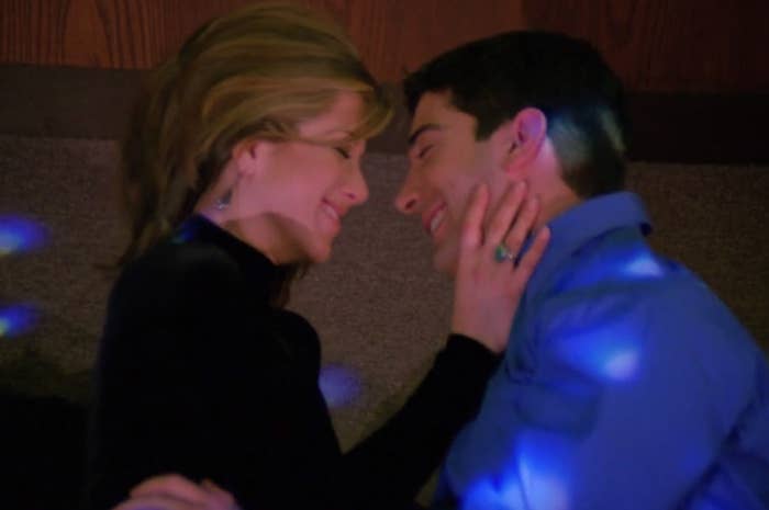 Ross and Rachel kissing on their first date