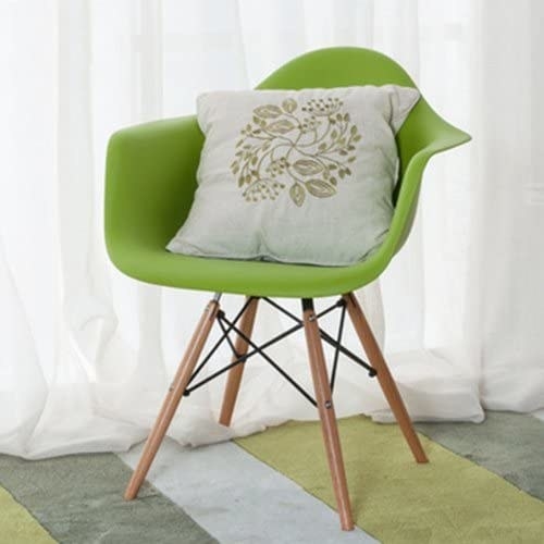 The Eiffel chair in green