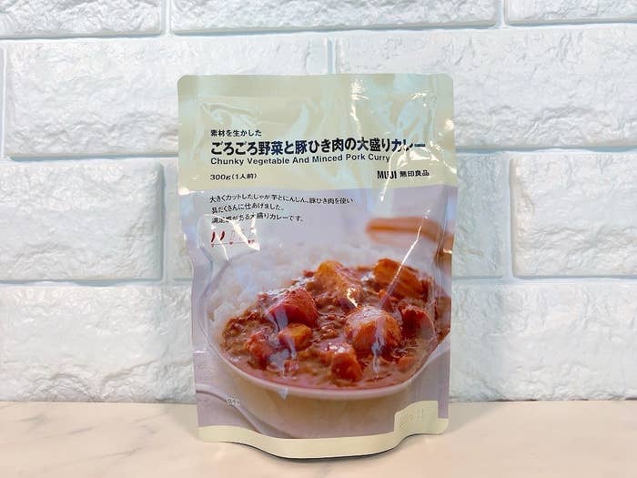 無印良品のオススメのカレー「素材を生かした ごろごろごろごろ野菜と豚ひき肉の大盛りカレー」