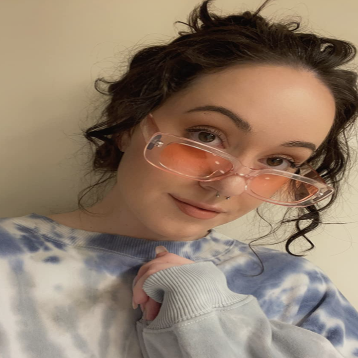 Another reviewer in the light pink version 