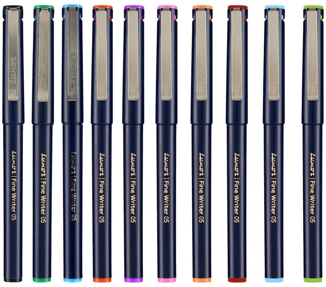 A set of fine liner pens 