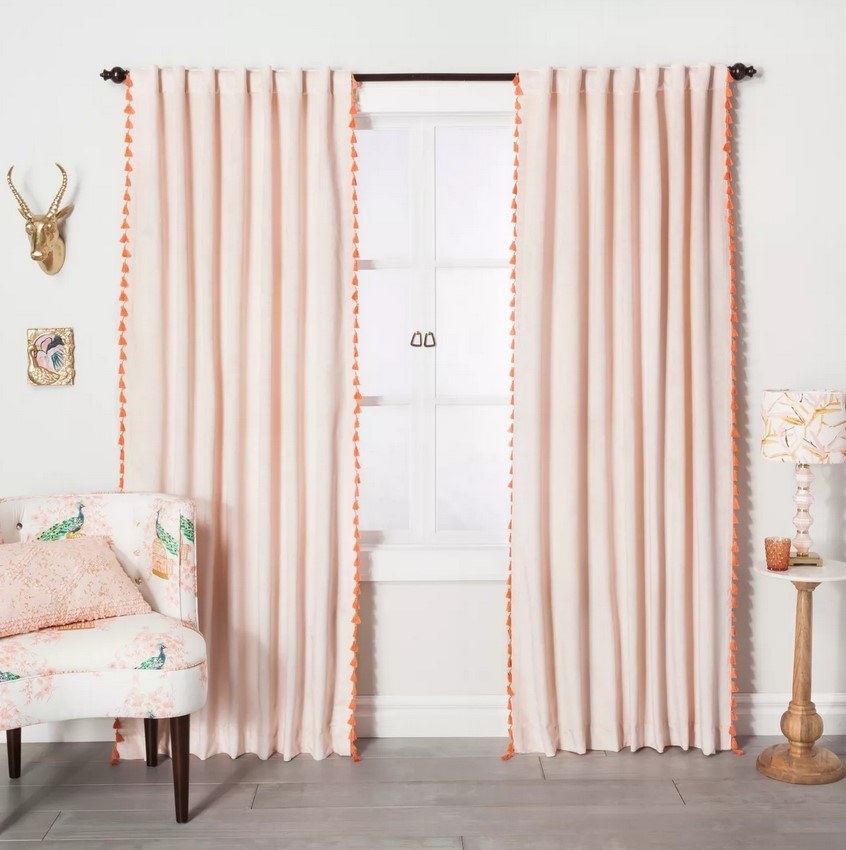 The curtains in the color Blush