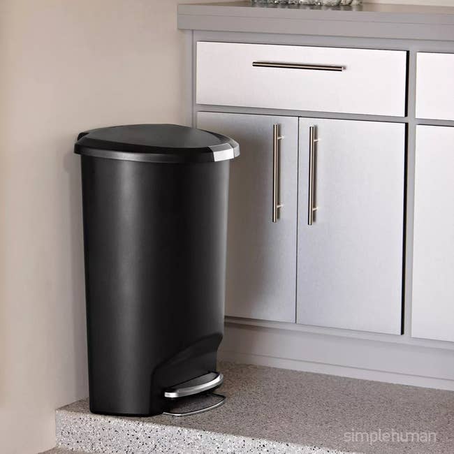 The trash can in the color Black