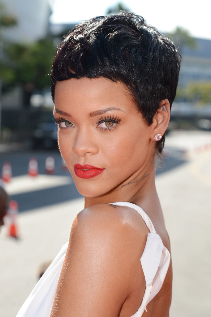 Rihanna's New Short Hair: Let's Get To Know It A Little Better, Shall We? |  Glamour