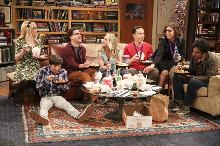 The entire cast sits in Sheldon's apartment while eating dinner