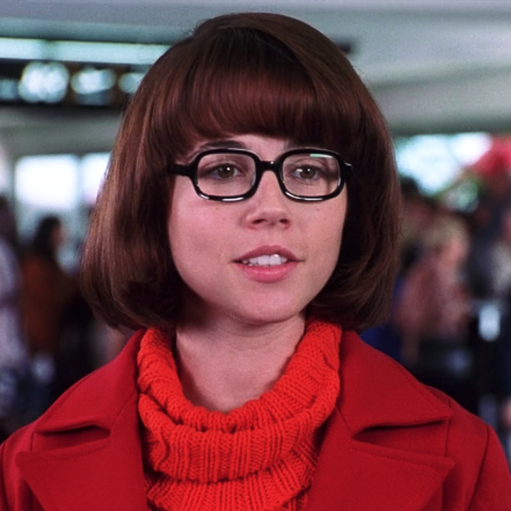 Cardellini as Velma Dinkley. 