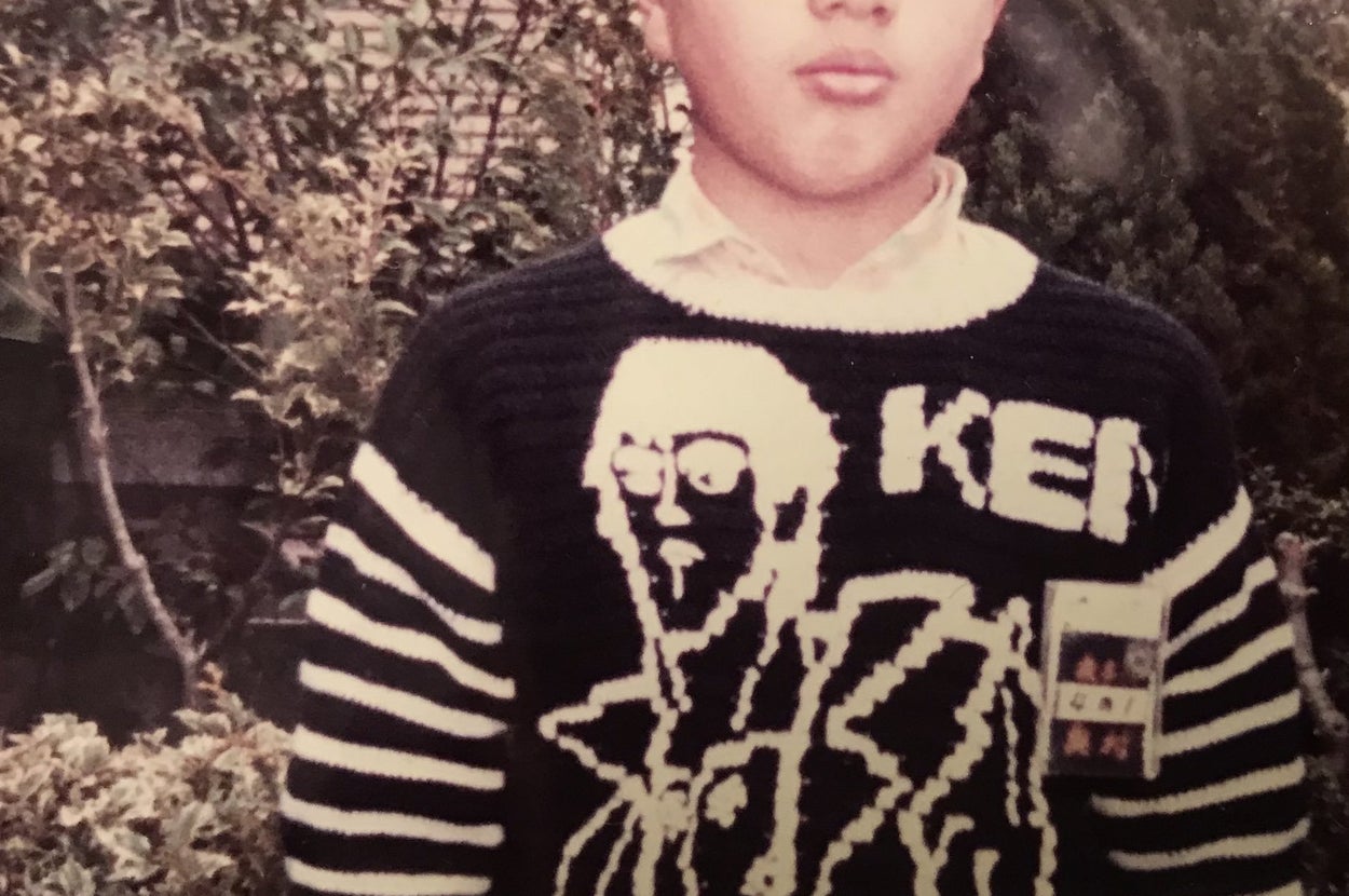 あべし!!40年ぶりに見た思い出の写真。北斗の拳のケンシロウの手編み  