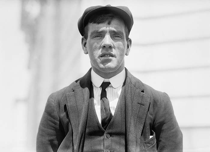 A young Frederick Fleet in a newsboy cap