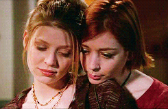 Willow putting her chin on Tara&#x27;s shoulder