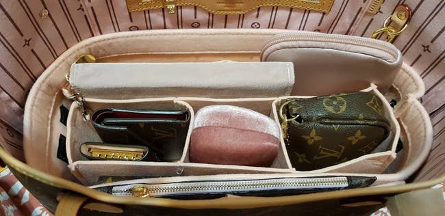 the large pink insert inside a LV Neverfull MM bag