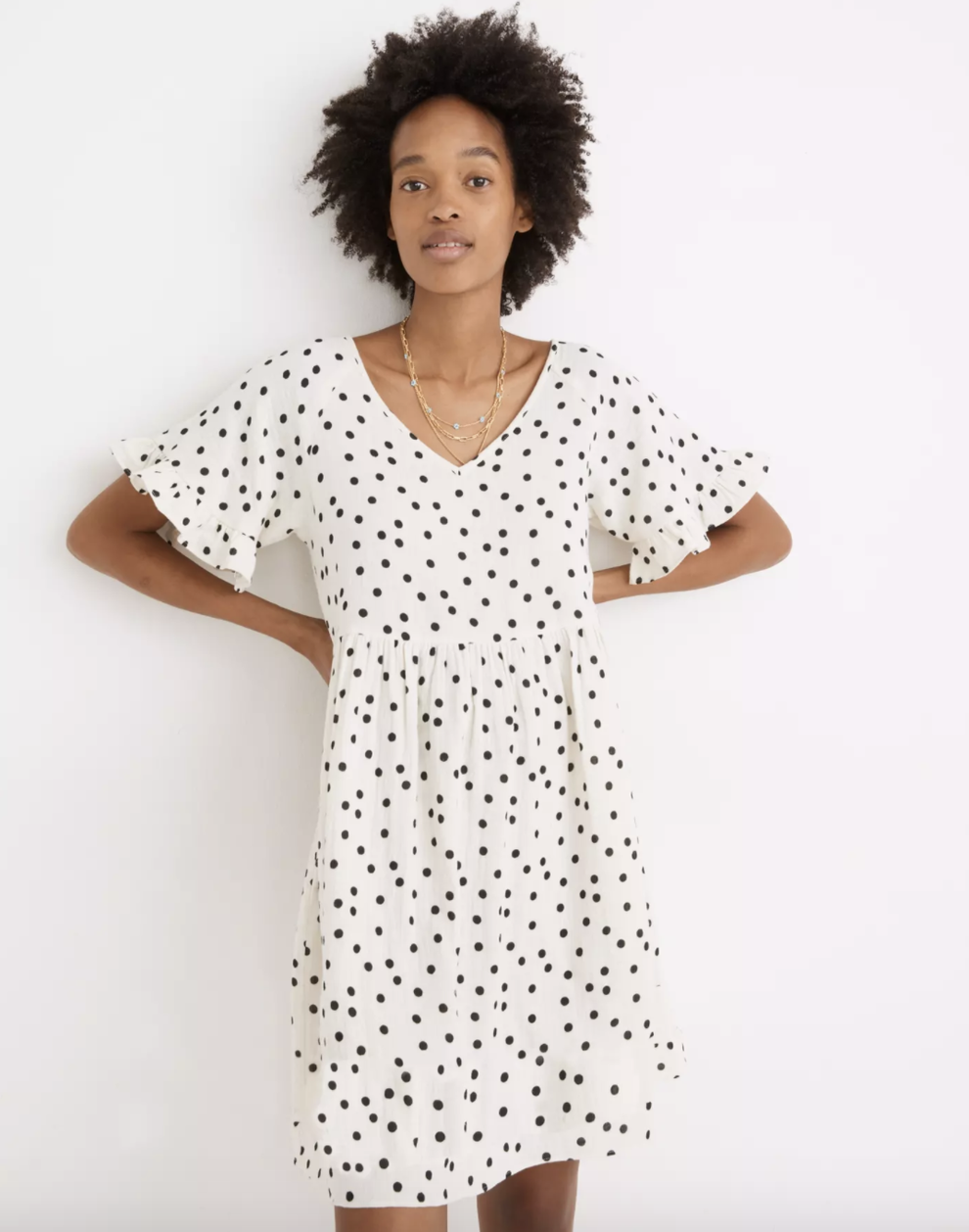 31 Cute Summer Dresses You Can Actually Wear With A Bra
